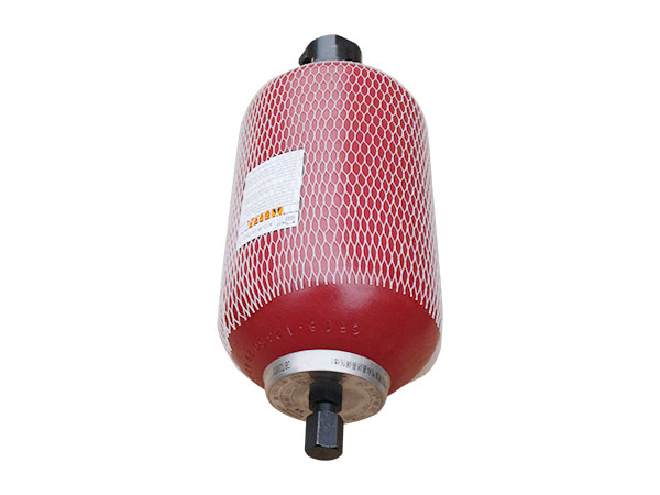 具體了解關(guān)于活塞式蓄能器的發(fā)展歷史？